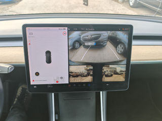 Tesla Model 3 foto 14