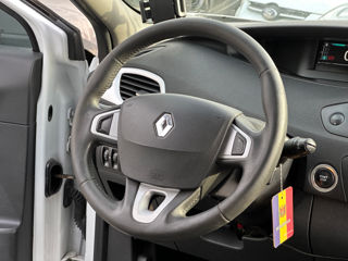 Renault Grand Scenic foto 9