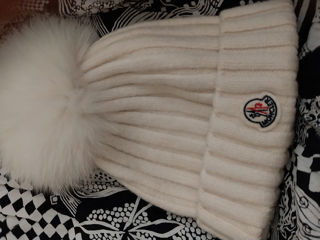 Moncler шапочка foto 3