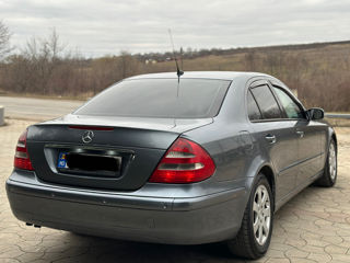 Mercedes E-Class foto 4