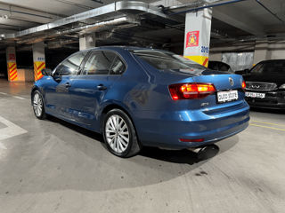 Volkswagen Jetta foto 7