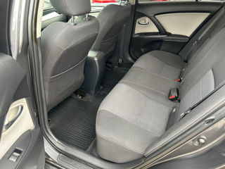 Toyota Avensis foto 17