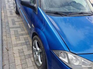 Renault Megane foto 2