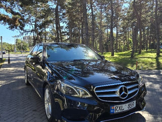 Mercedes E-Class foto 1