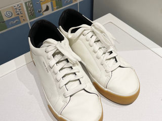 ! Pantofi sport Bershka  M. 40 foto 2