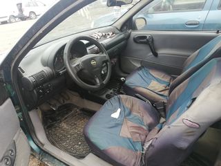 Opel Corsa foto 2