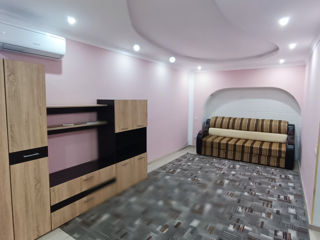 casă cu 2 dormitoare, în Ungheni, reparație nouă, mobilat cu toate condițiile. - 300 euro lunar. foto 3