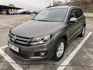 Volkswagen Tiguan foto 2