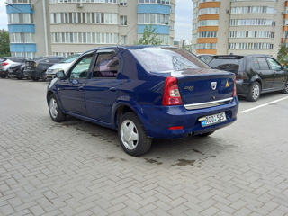 Dacia Logan foto 3