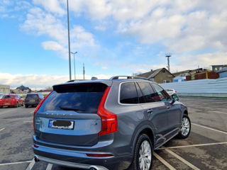 Volvo XC90 foto 2