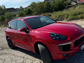 Porsche Cayenne foto 2