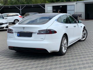 Tesla Model S foto 5