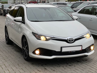 Toyota Auris foto 4