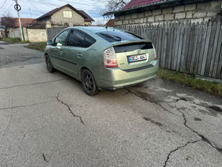 Toyota Prius foto 2