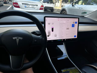 Tesla Model 3 foto 7