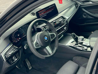 BMW 5 Series foto 6