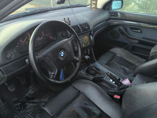 BMW 5 Series foto 6