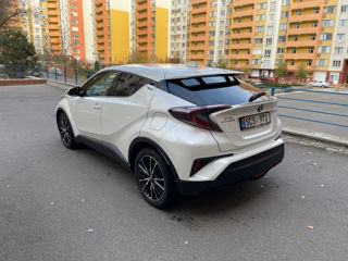 Toyota C-HR foto 6