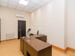 Chirie, spațiu comarcial, Centru, str. București, 70 m.p, 1100€ foto 11