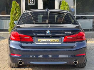 BMW 5 Series foto 5