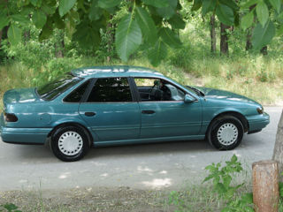 Ford Taurus foto 7