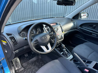 KIA Ceed фото 7