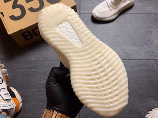 Adidas Yeezy Boost 350 V2 White Unisex foto 9