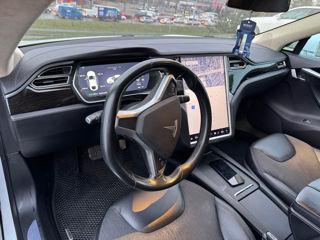 Tesla Model S foto 4