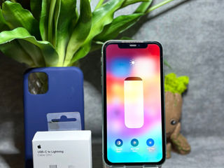 iPhone 11 64 Gb foto 4