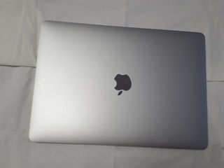 MacBook Pro 13 inch, M1, model A2338 blocat icloud. Starea ideala. Negociabil