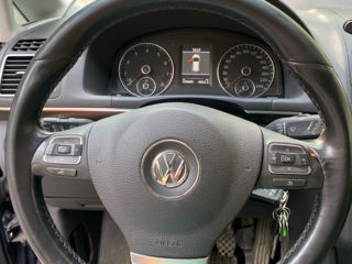 Volkswagen Touran foto 9