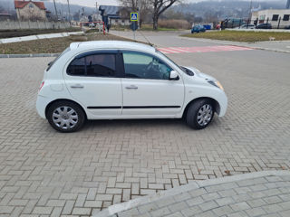 Nissan Micra foto 5