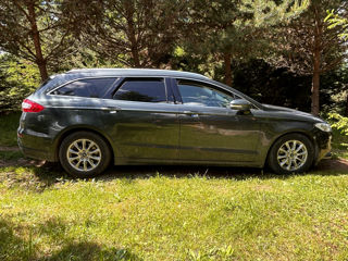 Ford Mondeo foto 6