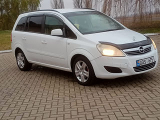 Opel Zafira foto 8