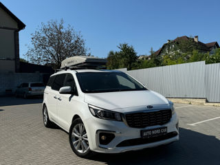 KIA Carnival foto 2