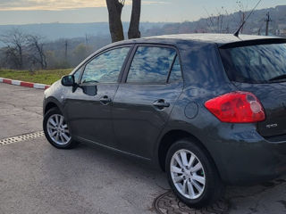 Toyota Auris foto 3