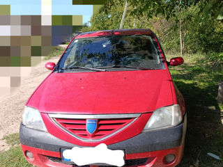 Dacia Logan foto 1