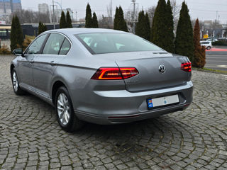 Volkswagen Passat foto 9