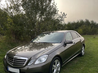 Mercedes E-Class foto 2