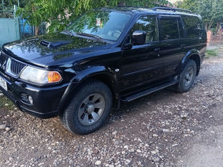 Mitsubishi Pajero Sport foto 5