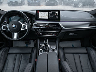 BMW 5 Series foto 5