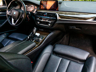 BMW 5 Series foto 7