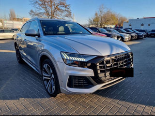 Audi Q8 foto 2