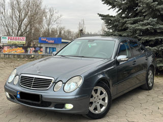 Mercedes E-Class foto 2