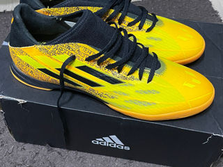 Adidas ghete fotbal sală/m. 43/ noi foto 1