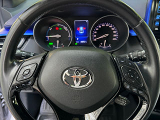 Toyota C-HR foto 9