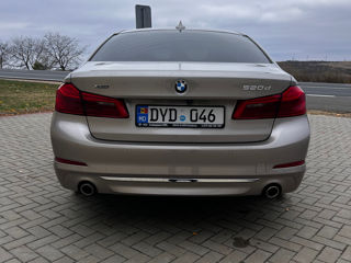 BMW 5 Series foto 3