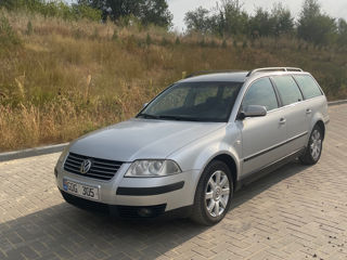 Volkswagen Passat foto 2