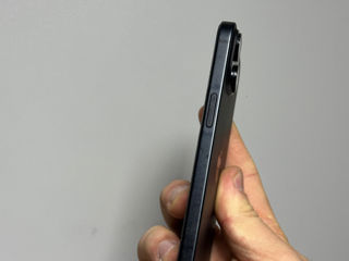 iPhone 15 Black foto 3