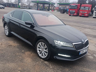 Skoda Superb foto 2